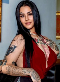 Coral - escort in Barcelona Photo 4 of 6