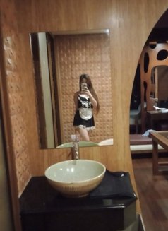 Corazon - Transsexual escort in Singapore Photo 3 of 9