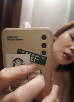 Corazon - Transsexual escort in Singapore Photo 6 of 9