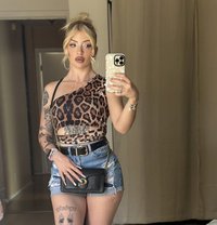 Corinna - escort in Munich