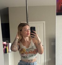 Corinna - escort in Munich