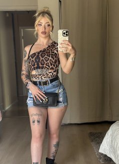 Corinna - escort in Okinawa Island Photo 3 of 3