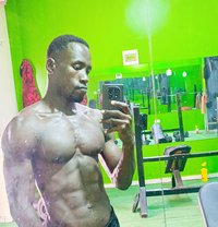 Corn - masseur in Nairobi