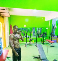 Corn - masseur in Nairobi