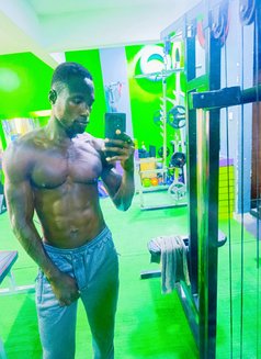 Corn - masseur in Nairobi Photo 3 of 4