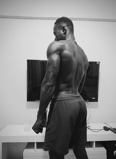 Corn - masseur in Nairobi Photo 4 of 4