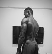 Corn - masseur in Nairobi