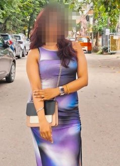 Corporate Sexy Independent Girl Gfe - puta in Pune Photo 1 of 5