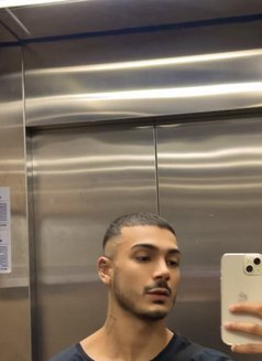 Cosmix Boy - Male escort in İstanbul Photo 6 of 7