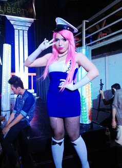 Cosplay Boy Christian - Transsexual escort in Manila Photo 7 of 13
