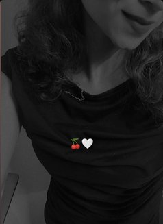 (Couple) 22 F & 32 M - escort in Mumbai Photo 1 of 2