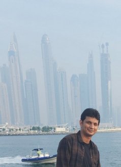 Couple and Ladies Looking - Male escort in Dubai Photo 1 of 1