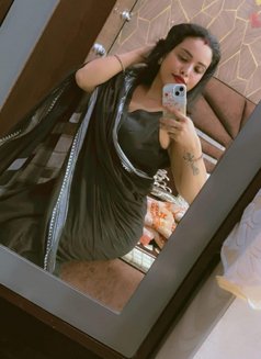 Mal femal escort service - escort agency in Jaipur Photo 4 of 4