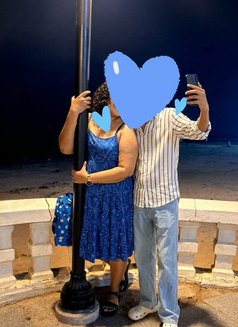 Couple Looking for Elite M/F(paid Meets) - Male escort in Bangalore Photo 7 of 10