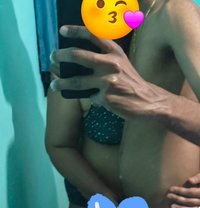 Couple Looking for Elite Men(paid Meets) - Male escort in Bangalore