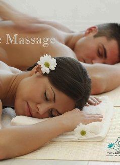 4 hands massage - masseuse in Beirut Photo 2 of 2
