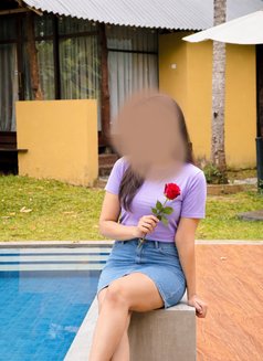 Couple Service - Male escort in Colombo Photo 2 of 5