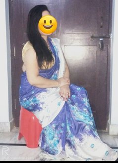 Couple with place Gurgaon - adult performer in Gurgaon Photo 3 of 3