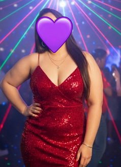 Couple with place Gurgaon - adult performer in Gurgaon Photo 3 of 4