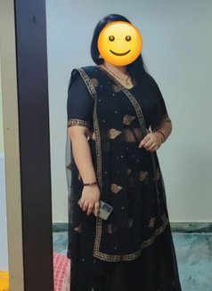 Couple with place Gurgaon - adult performer in Gurgaon Photo 4 of 4