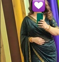Couple with place Gurgaon - adult performer in Gurgaon