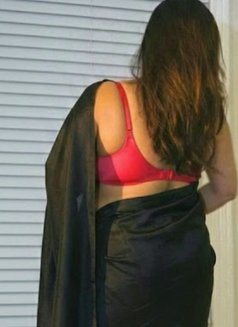 Couple with place Gurgaon - adult performer in Gurgaon Photo 4 of 4