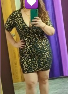 Couple with place Gurgaon - Intérprete de adultos in Gurgaon Photo 2 of 4