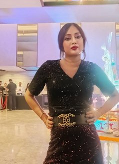 COURTESAN 🆂🆄🅽🅰🆈🅽🅰 EXTRABALL DIVA - Transsexual escort in Kolkata Photo 29 of 30