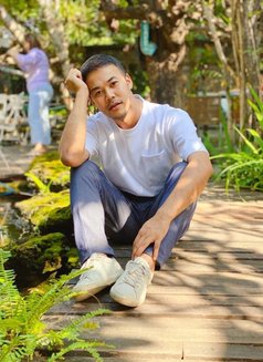 Couture professional massage 🇹🇭 - Male escort in Doha Photo 1 of 2