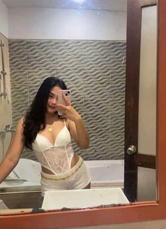 Clara shinta - escort in Bali Photo 1 of 4