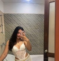 Clara shinta - escort in Bali