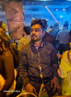 Cranky - Male escort in Kolkata Photo 3 of 7