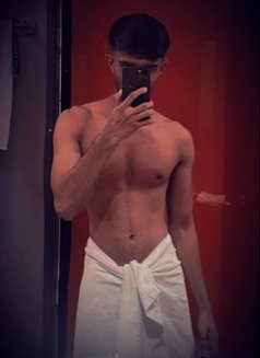 Crazy Pussy Boy Vip Girls, Aunty, La - Acompañantes masculino in Colombo Photo 1 of 11