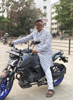 Crazyxy12 - Acompañantes masculino in Pune Photo 1 of 3