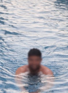 Creamer69 - Acompañantes masculino in Dubai Photo 2 of 3