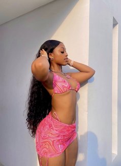 Creamie - escort in Abidjan Photo 1 of 3