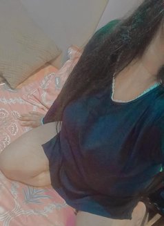 Creamy Girl - puta in Noida Photo 1 of 3
