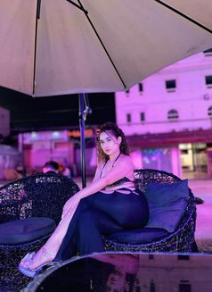 Creamy H - escort in Manila Photo 11 of 30