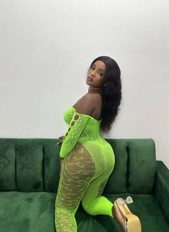 Creamy Lisa Juicy Tight Pussy - escort in Kuala Lumpur Photo 4 of 9