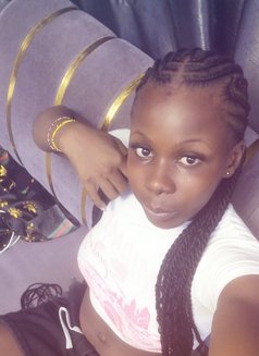 Creamy - puta in Al Ain Photo 2 of 2