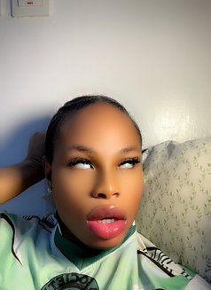 Creamydera - Transsexual escort in Lagos, Nigeria Photo 8 of 11
