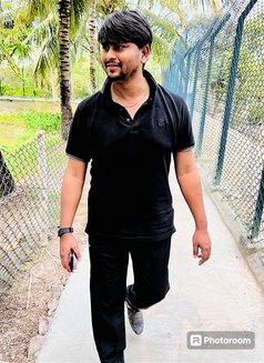 BoyNextDoor - Acompañantes masculino in Hyderabad Photo 2 of 2