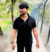 BoyNextDoor - Acompañantes masculino in Hyderabad