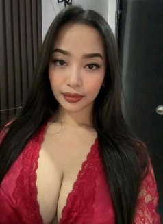 Cris - escort in Tokyo Photo 9 of 9