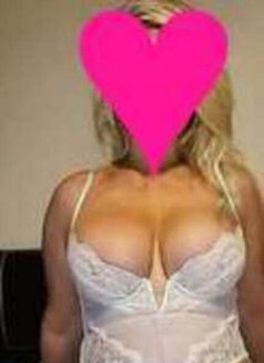 Crissy - escort in Halifax Photo 1 of 1