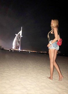 Crissy - puta in Dubai Photo 11 of 13