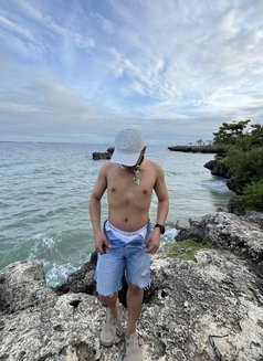 Crist Escort - Male escort in Cebu City Photo 2 of 2