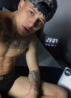 Cristian - Male escort in Dubai Photo 8 of 8