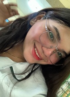 Cristiene - Acompañante in Manila Photo 1 of 4