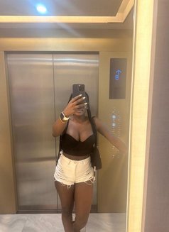 Cristina Babe - adult performer in Pattaya Photo 11 of 15